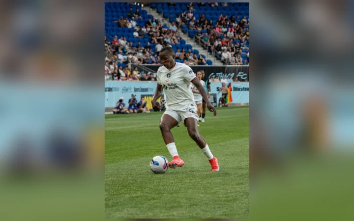Racheal Kundananji avec Bay FC en juin 2025.