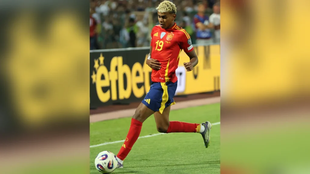 Lamine Yamal en action sous le maillot de l’Espagne en septembre 2025.