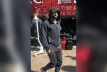 Mohamed Salah arrivant à Craven Cottage avant Fulham–Liverpool, le 6 avril 2025.